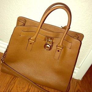 Michael kors purse